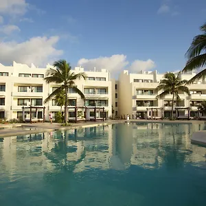 akumal-bay-beach-wellness-resort.allrivieramayahotels.com/